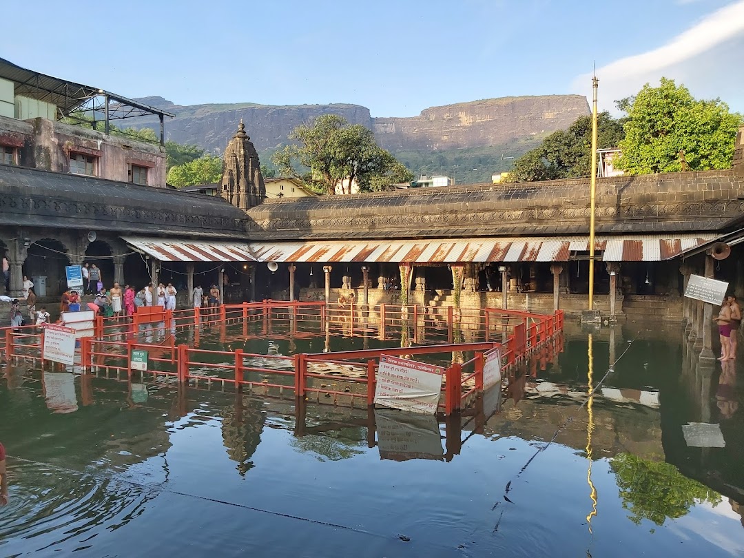 Kushavarta Kund